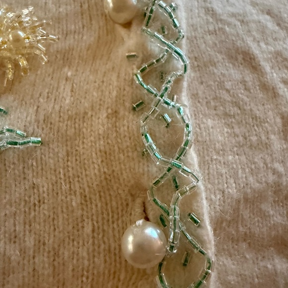 Vintage Women’s Beaded Cardigan Sweater - Picture 8 of 14